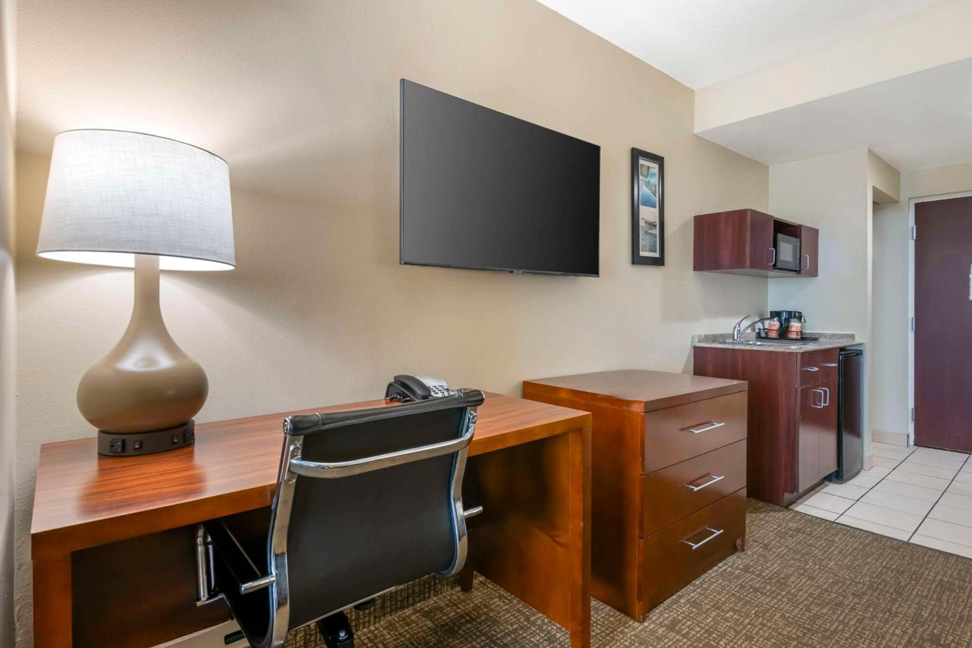 Comfort Inn & Suites Tavares North Екстер'єр фото