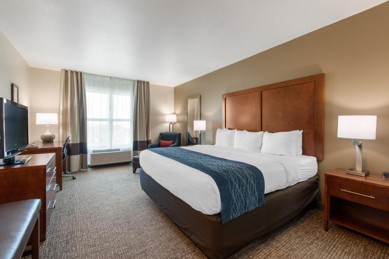 Comfort Inn & Suites Tavares North Екстер'єр фото